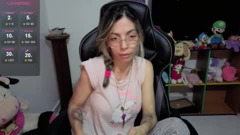 milacoxx8819 online show from 10-23-25, 12:32