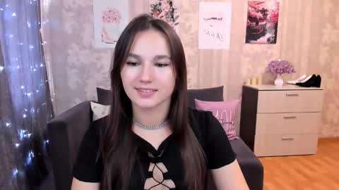 MilaDaisen online show from 09-24-25, 11:35