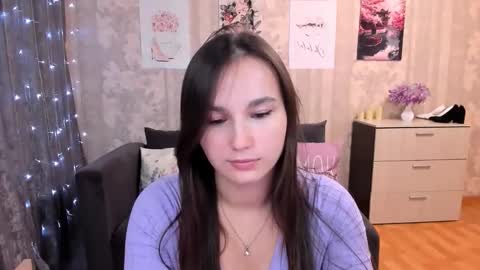 MilaDaisen online show from 09-30-25, 03:06