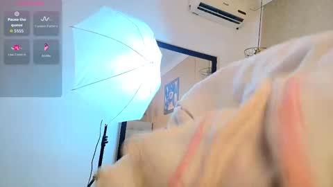 miladiosa online show from 11-13-25, 12:04