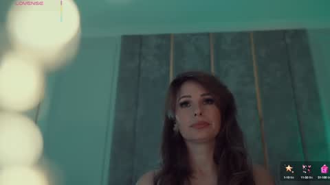        online show from 10-10-25, 04:28