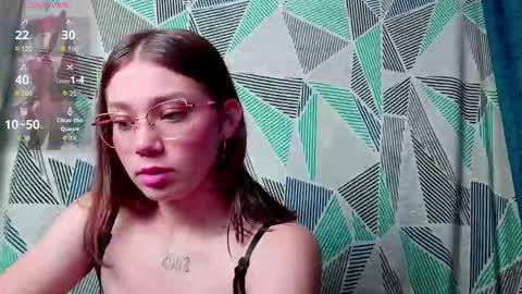 Snapshot of milafyre chatting on 11-08-25, 11:10 valery online show from 11-08-25, 11:10