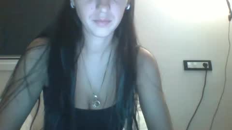 MilaGabor online show from 09-29-25, 04:56