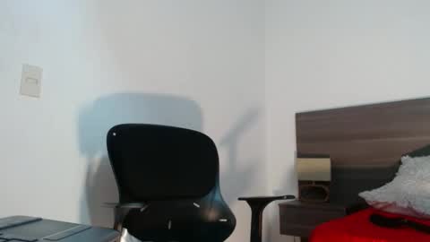 mila online show from 02-15-26, 11:08