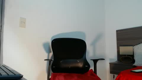 mila online show from 02-22-26, 10:47