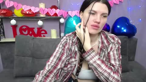 Milaloona online show from 02-13-25, 02:52