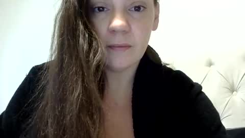 MilaLove online show from 11-20-25, 05:01