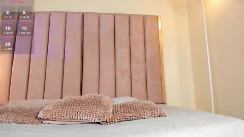 Milan  online show from 12-21-25, 11:28