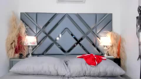 milan_lewiss online show from 10-25-25, 12:02