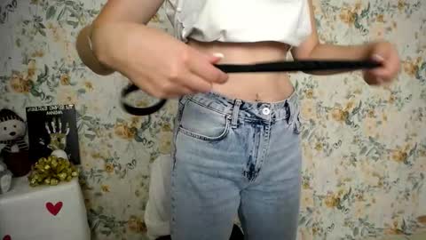 Milana online show from 09-16-25, 05:52