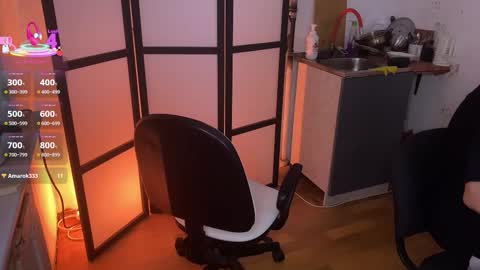 Snapshot of milana_sexwife chatting on 11-28-25, 07:55 Dan and Milana online show from 11-28-25, 07:55