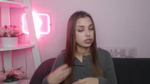 milanaangelas online show from 12-14-25, 05:46