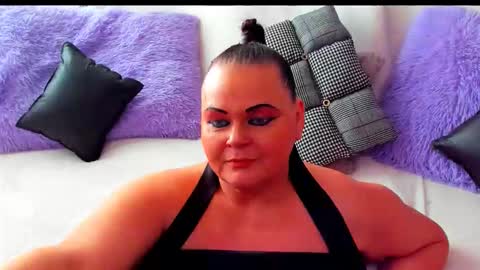 Lana online show from 11-14-25, 08:02