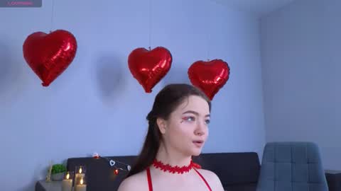 milanakowall online show from 02-14-26, 06:32