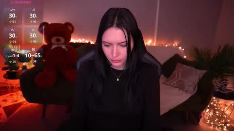 Snapshot of milanamusee chatting on 02-01-26, 02:15 Milana online show from 02-01-26, 02:15