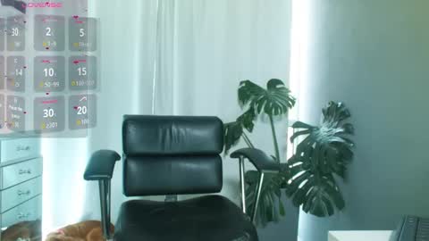 MILAN SANTANA online show from 10-09-25, 07:01