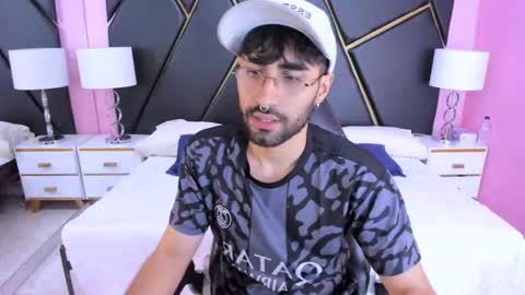 Snapshot of milanzaire chatting on 11-07-25, 02:55 milanzaire online show from 11-07-25, 02:55