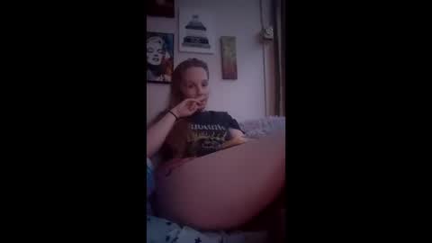 Snapshot of milastoned chatting on 02-21-26, 07:42 Mila online show from 02-21-26, 07:42