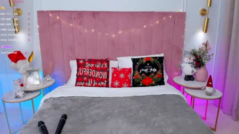 Mia online show from 12-24-24, 05:38