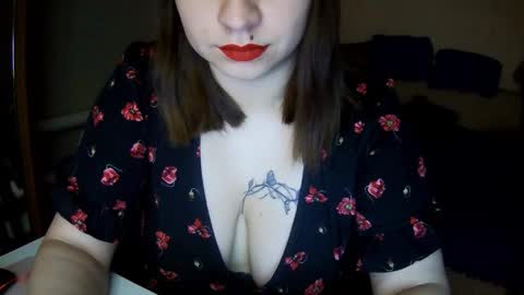 Milaxcute online show from 10-24-25, 08:44