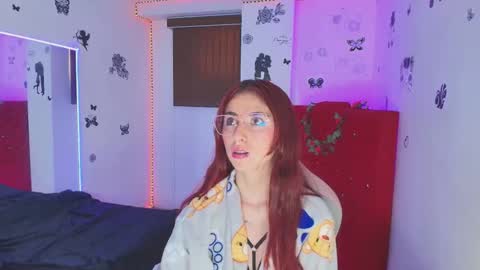 Snapshot of mildrecute chatting on 10-13-25, 04:29 Ana online show from 10-13-25, 04:29