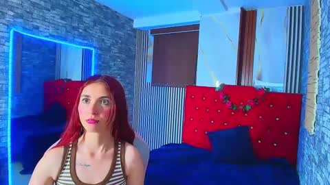 Snapshot of mildrecute chatting on 11-07-25, 10:43 Ana online show from 11-07-25, 10:43