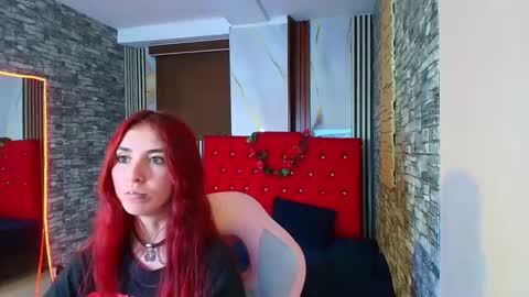 Snapshot of mildrecute chatting on 11-20-25, 08:08 Ana online show from 11-20-25, 08:08