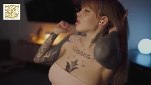 Snapshot of mileeena chatting on 10-29-25, 01:13 M Telegram mamagotachannel online show from 10-29-25, 01:13