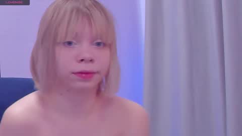 Milena online show from 09-30-25, 07:57