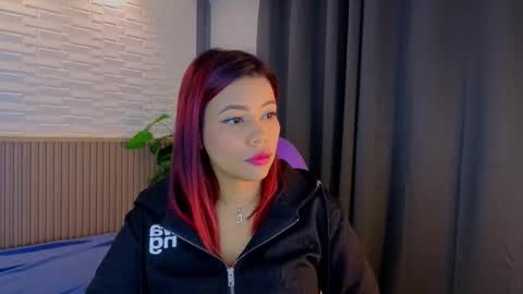 milena_lawson online show from 10-07-25, 11:07