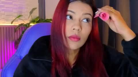 milena_lawson online show from 11-21-25, 11:09