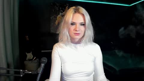 Milena online show from 01-13-25, 12:30