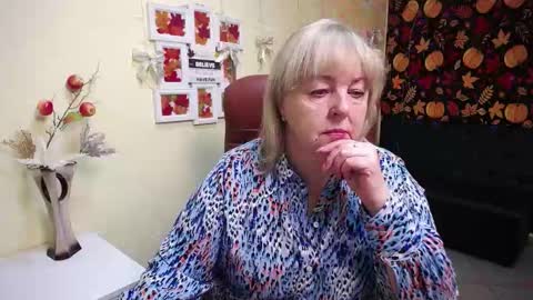 Snapshot of milenawedxy chatting on 11-25-25, 06:13 Milena online show from 11-25-25, 06:13