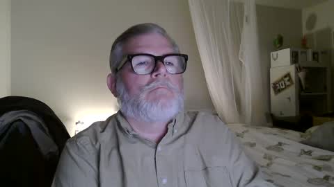 Snapshot of milesnash chatting on 09-23-25, 04:48 Miles Nash online show from 09-23-25, 04:48