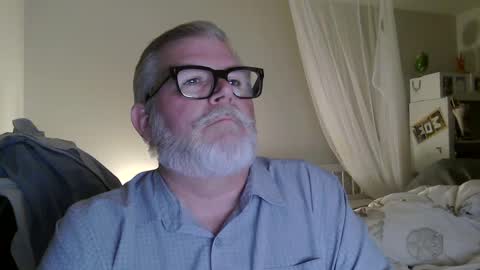 Snapshot of milesnash chatting on 09-28-25, 04:51 Miles Nash online show from 09-28-25, 04:51