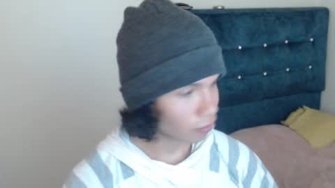 milesxoxo6969 online show from 09-15-25, 08:31