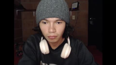 Snapshot of milesxoxo6969 chatting on 09-21-25, 05:09 milesxoxo6969 online show from 09-21-25, 05:09