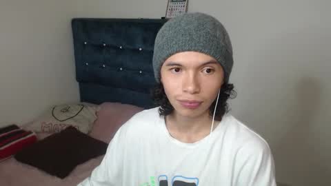 milesxoxo6969 online show from 10-18-25, 08:42