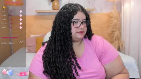 Snapshot of miley_colins0 chatting on 11-22-25, 12:59 Miley online show from 11-22-25, 12:59