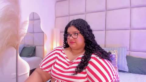 Snapshot of miley_colins0 chatting on 11-27-25, 07:27 Miley online show from 11-27-25, 07:27