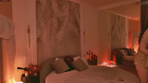 Miley online show from 10-26-25, 05:57