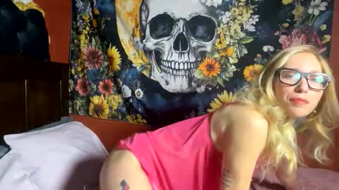 Snapshot of milf4everjenna chatting on 02-01-26, 06:50 milf4everjenna online show from 02-01-26, 06:50