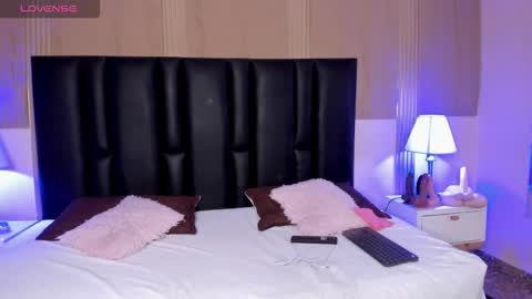 milf_meli online show from 10-27-25, 07:07