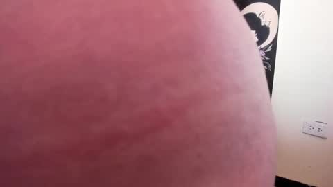 Isabella online show from 10-10-25, 02:05