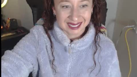 Valeria online show from 10-17-25, 02:19