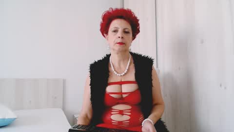 Milfsupreme online show from 09-19-25, 11:44