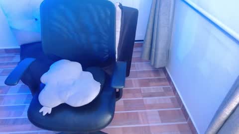 Rosalie  online show from 01-17-25, 09:49