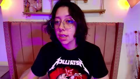 Millie online show from 11-05-25, 02:17