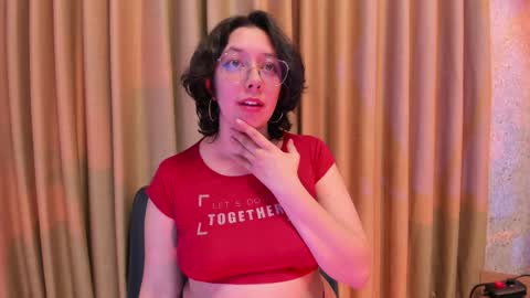 Snapshot of milie_yue206028 chatting on 10-17-25, 03:10 Millie online show from 10-17-25, 03:10