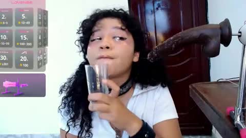 Snapshot of milikitt chatting on 03-06-25, 06:05 milikitt online show from 03-06-25, 06:05